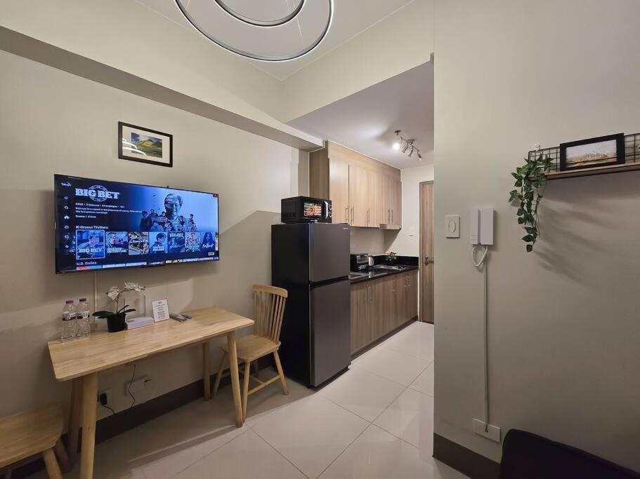 1Br Unit Condotel W Balcony Fame Residences -Fm38 马尼拉 外观 照片